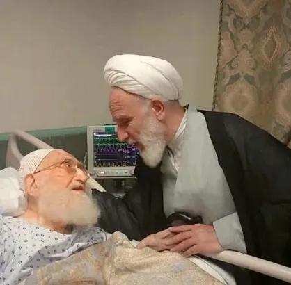عیادت رئیس دفتر رهبر انقلاب در قم از آیت&zwnj;الله نوری همدانی