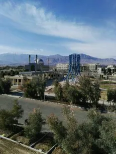 دانشجویان دانشگاه کاشان از مسئولان جهت ساخت بقعه شهدای گمنام مطالبه دارند/ چند سال بی‌توجهی؟!