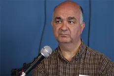 دولت می‌خواهد ترجمه آثار دینی را به ناشران خارجی بدهد/ ناشران خارجی کتب اسلامی را توزیع نمی‌کنند