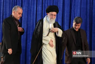 حضرت آیت الله خامنه ای رهبر معظم انقلاب اسلامی