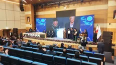 اعطا نشان استاد ممتازی همان اعطا نشان حکمت است+فیلم