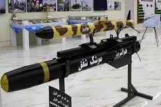 سامانه موشکی «شفق» با حضور فرمانده کل ارتش رونمایی شد
