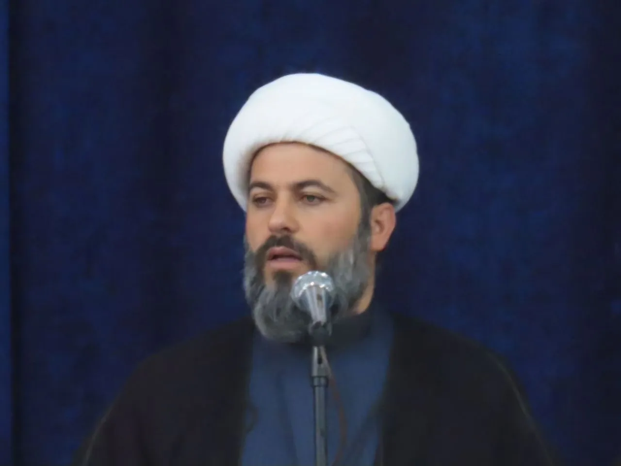 امام جمعه اندیکا خواستار کنترل گرانی و استقرار تعزیرات شد