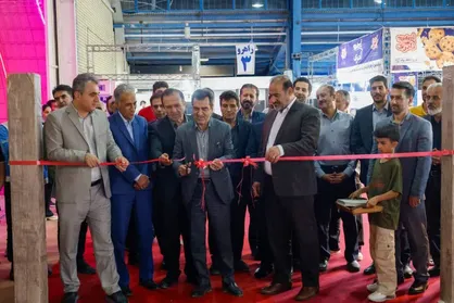 نمایشگاه پائیزه اقلام اساسی به منظور تنظیم بازار شهرکرد افتتاح شد