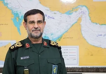فرمانده نیروی دریایی سپاه: در ابتدای جنگ اعلام کردیم و باز هم اعلام می&zwnj;کنیم هیچ شناوری که مرتبط با متجاوزان به ایران باشد، حق عبور از تنگه هرمز را ندارد + عکس
