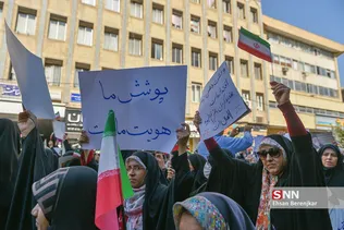 راهپیمایی بانوان فاطمی در شیراز