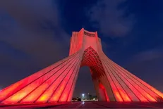 شامگاه ۲۸ فروردین «برج آزادی» قرمز می شود
