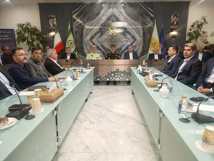 نشست صمیمانه با کارآفرینان و فعالان اقتصادی کشور / سردار رادان: فعالان اقتصادی؛ افسران و سنگربانان جنگ اقتصادی/ رونمایی از تألیفات علمی و پژوهشی پلیس امنیت اقتصادی فراجا