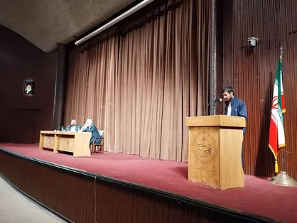 انقلاب از کتابخانه&zwnj;ها شروع می&zwnj;شود نه از آشوبِ کف خیابان&zwnj;ها و سلف مختلط!