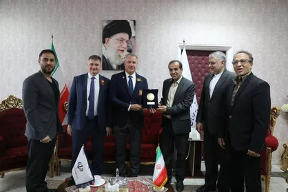 دیدار مدیر کل فدراسیون هاکی روی یخ روسیه با مدیر کل امور بین الملل وزارت ورزش و جوانان