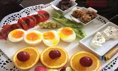 توصیه‌های تغذیه‌ای طب‌سنتی به دانشجویان و دانش‌آموزان در ایام امتحانات