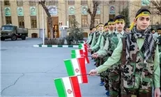 صبحگاه مشترک ۳۰۰۰ دانش‌آموز بسیجی در دانشگاه افسری امام علی (ع) برگزار شد