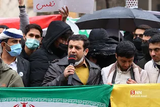 تجمع دانشجویان در اعتراض به کشتار مردم یمن