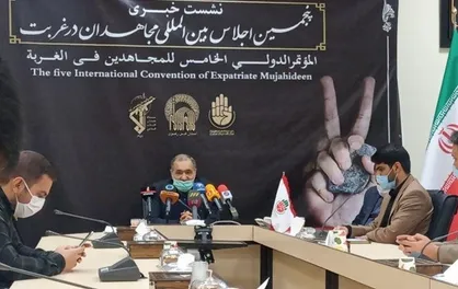 طهرانی مقدم: دشمن خوب می&zwnj;داند اگر بزند، می&zwnj;خورد/ موشک&zwnj;هایی که حاج قاسم و طهرانی مقدم طراحی کردند