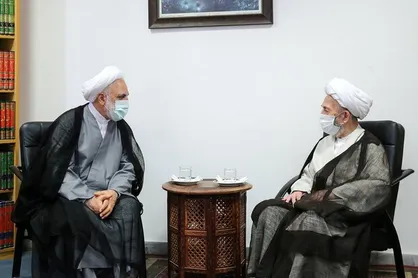 حجت&zwnj;الاسلام اژه&zwnj;ای با آیت&zwnj;الله سبحانی دیدار و گفتگو کرد