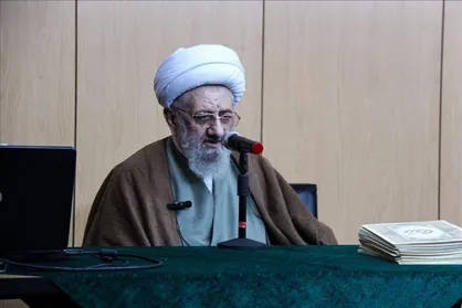ملت ایران با تبعیت کامل از رهبر معظم انقلاب، متجاوز جنایتکار را پشیمان خواهد کرد