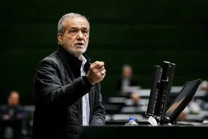 پزشکیان: آب تهران و کرج امکان بارگذاری اضافه بر این جمعیت را ندارد/ مشکل آب وجود دارد و به این سادگی هم قابل حل نیست +فیلم