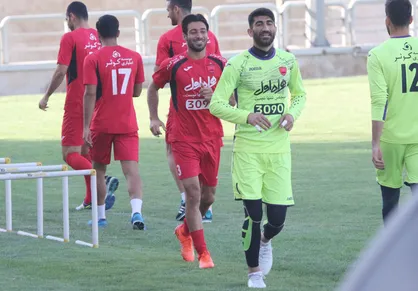 آخرین تمرین پرسپولیس قبل از شروع لیگ/ مرور پاسکاری&zwnj;های تک&zwnj;ضرب زیر نظر برانکو