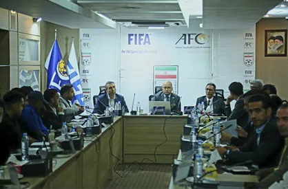 سخت&zwnj;گیری&zwnj;های ناظر AFC / استقلال با لباس آبی به میدان می&zwnj;رود