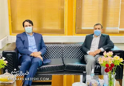 یک عکس یادگاری دیگر/ عزیزی خادم در دیوان محاسبات کشور آفتابی شد