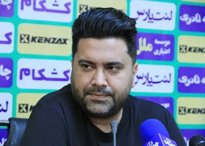 سعید اخباری: پشت پیراهن تیم ملی، یک ملت ایستاده است + فیلم