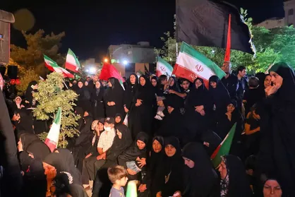 طنین لبیک یا مهدی (عج) در سمنان در دومین شب ماه محرم+ فیلم