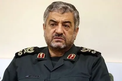 تقدیر از سپاه پاسداران در توقیف کشتی صید ترال/ دست آقازاده&zwnj;ها را از ثروت مردم جنوب کشور قطع کنید