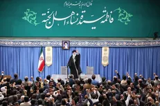 رهبر انقلاب: جوانان باید به سلاح‌های جنگ نرم تجهیز شوند / جنس جمهوری اسلامی جور است و پیروزی قطعی متعلق به ملت ایران