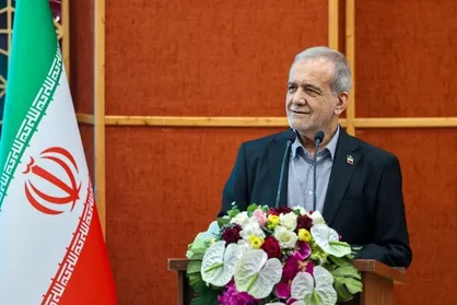 پزشکیان: برای فراهم کردن بستر رونق تولید محدودیتی نداریم/ می توانیم بدون نفت زندگی کنیم + فیلم