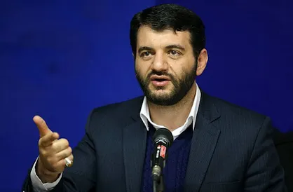 بازی دولت با نرخ ارز / چرا ریزش بازار ارز تداوم نداشت؟/ بدهکاران ارزی با خرید گسترده ارز نرخ&zwnj;ها را بالا بردند!