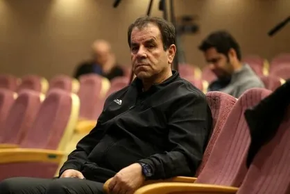 واکنش جالب اصفهانیان به حضور کریمی در انتخابات فدراسیون؛ ما هم فوتبالی هستیم و از پشت کوه نیامده&zwnj;ایم