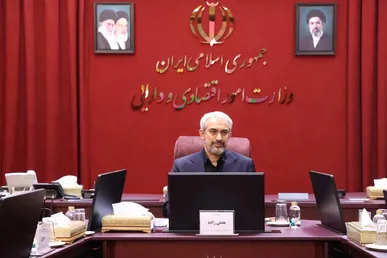 وزیر اقتصاد: اصلاح قوانین و آیین‌نامه‌ها برای تسریع خصوصی‌سازی در اولویت است