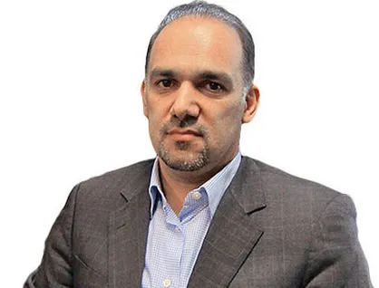 مدیریت اقتصادی باید به بخش خصوصی واگذار شود / وظیفه دولت سیاستگذاری و نظارت است
