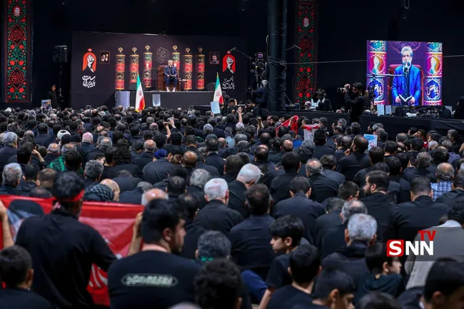 شام غریبان شهادت حضرت امام حسین(ع) در جوار محل شهادت قائد شهید و حرم رضوی + فیلم
