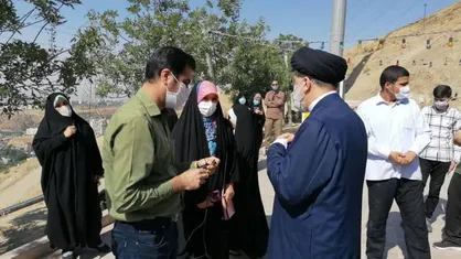 رئیسی در کهف الشهدا: وضع کشور ان&zwnj;شالله متحول خواهد شد