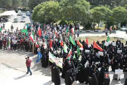 خروش دانشجویان دانشگاه قم در محکومیت اغتشاشات اخیر