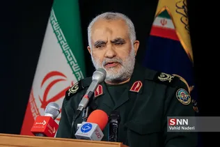رونمایی کتاب دفاع مقدس