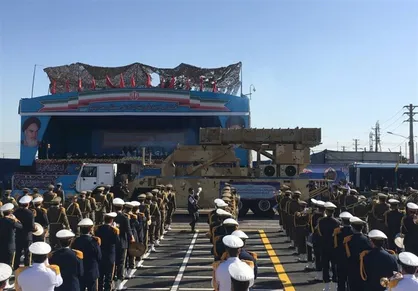 مراسم روز ارتش در جوار حرم بنیان گذار کبیر انقلاب اسلامی آغاز شد