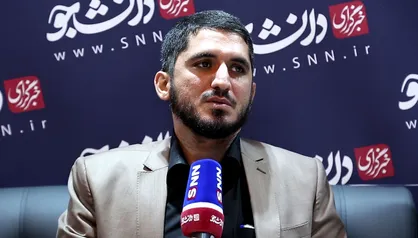 فیلم/ مداحی امیر عباسی برای اربعین در غرفه خبرگزاری دانشجو