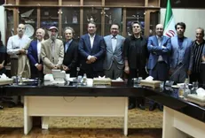 فرهنگ باید به کمک صنعت بشتابد / کالای ایرانی با حمایت هنرمندان نهادینه شود