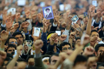 فیلم/ رهبر انقلاب خطاب به جوانان مؤمن و انقلابی: خودتان را کوچک نشمرید