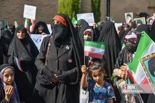 راهپیمایی بانوان فاطمی در شیراز