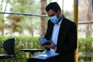 بازدید فرماندار تهران از ثبت نام انتخابات شورای شهر