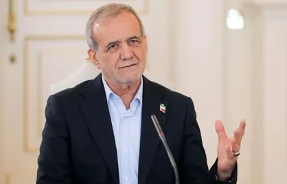 با کسی که می&zwnj;خواهد زور بگوید و قلدری کند نمی&zwnj;&lrm;&zwnj;شود حرف زد