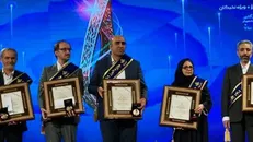 مدیر واحد تحقیق و توسعه شرکت دانش‌بنیان سرو دانشمند نمونه کشور شد