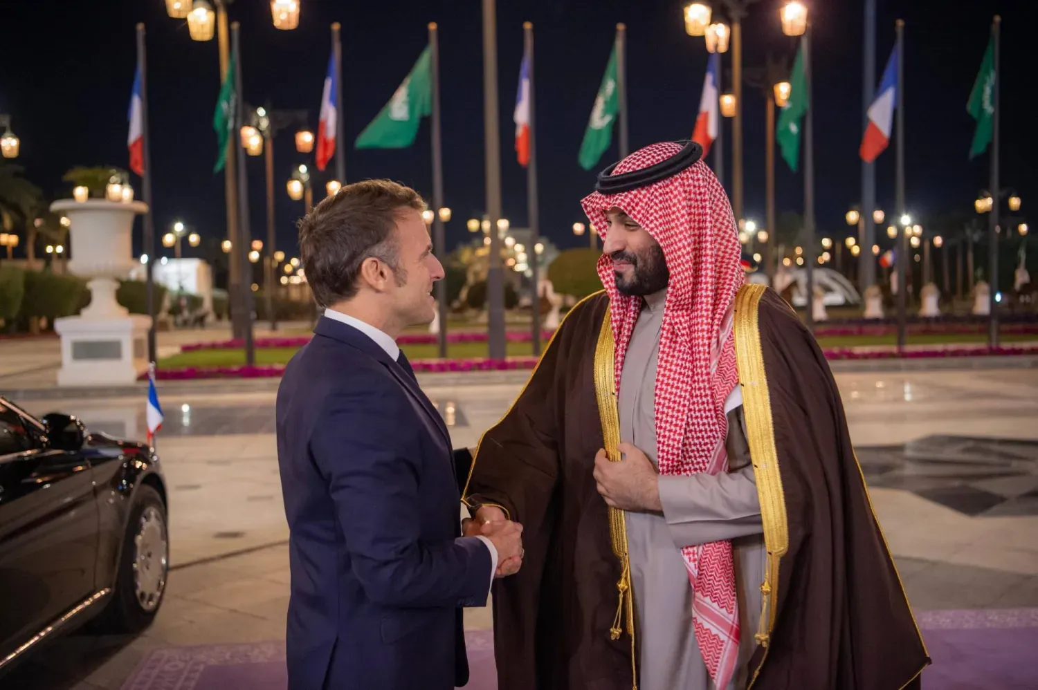نامزد ریاست‌جمهوری فرانسه: رفتن به عربستان یعنی جنگ با ایران