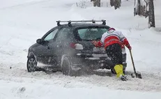 بارش برف و باران در ۲۳ استان/ هشدار کولاک برف و یخ‌زدگی در ۱۰ استان