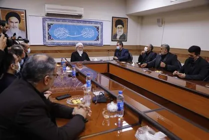 انتقاد از کاغذبازی برخی دستگاه&zwnj;&zwnj;ها در مسیر سرمایه گذاری/ دستگاه&zwnj;&zwnj;ها از سنگ اندازی خودداری کنند