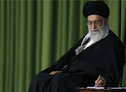 پاسخ رهبر انقلاب به درخواست مجوز رئیس&zwnj;جمهور برای برداشت از صندوق توسعه ملی جهت جبران بخشی از خسارات سیل
