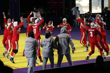 مدالم را به رهبری عزیز تقدیم می&zwnj;کنم